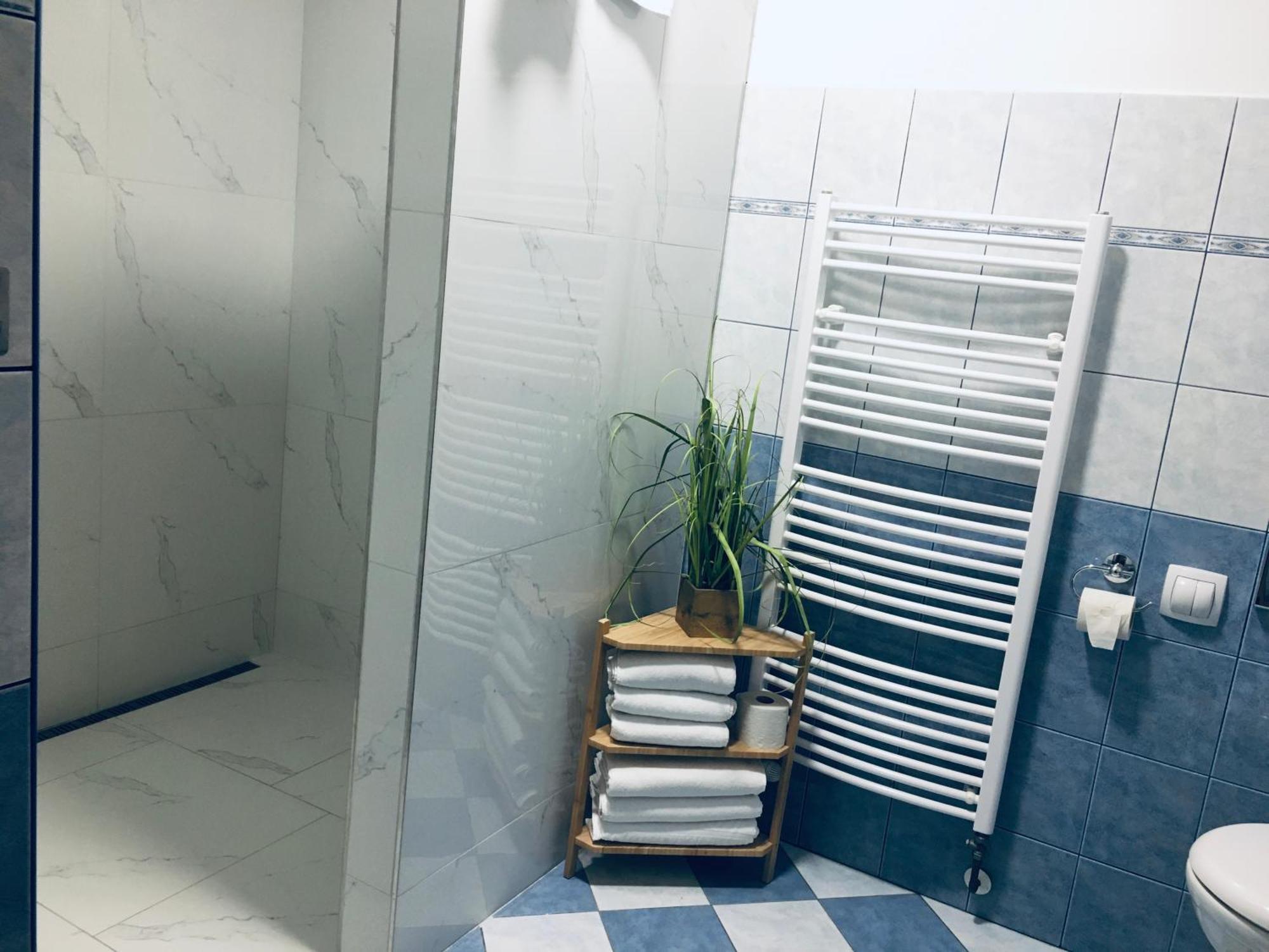 Penzion Hotelu Central Dvůr Králové nad Labem Εξωτερικό φωτογραφία
