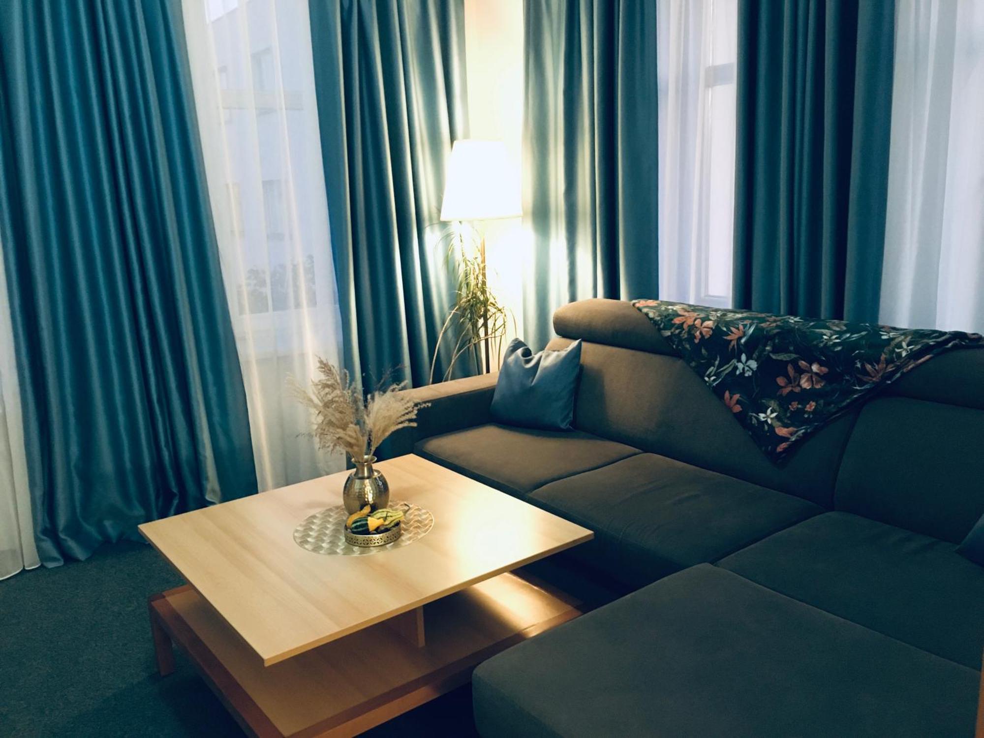 Penzion Hotelu Central Dvůr Králové nad Labem Εξωτερικό φωτογραφία