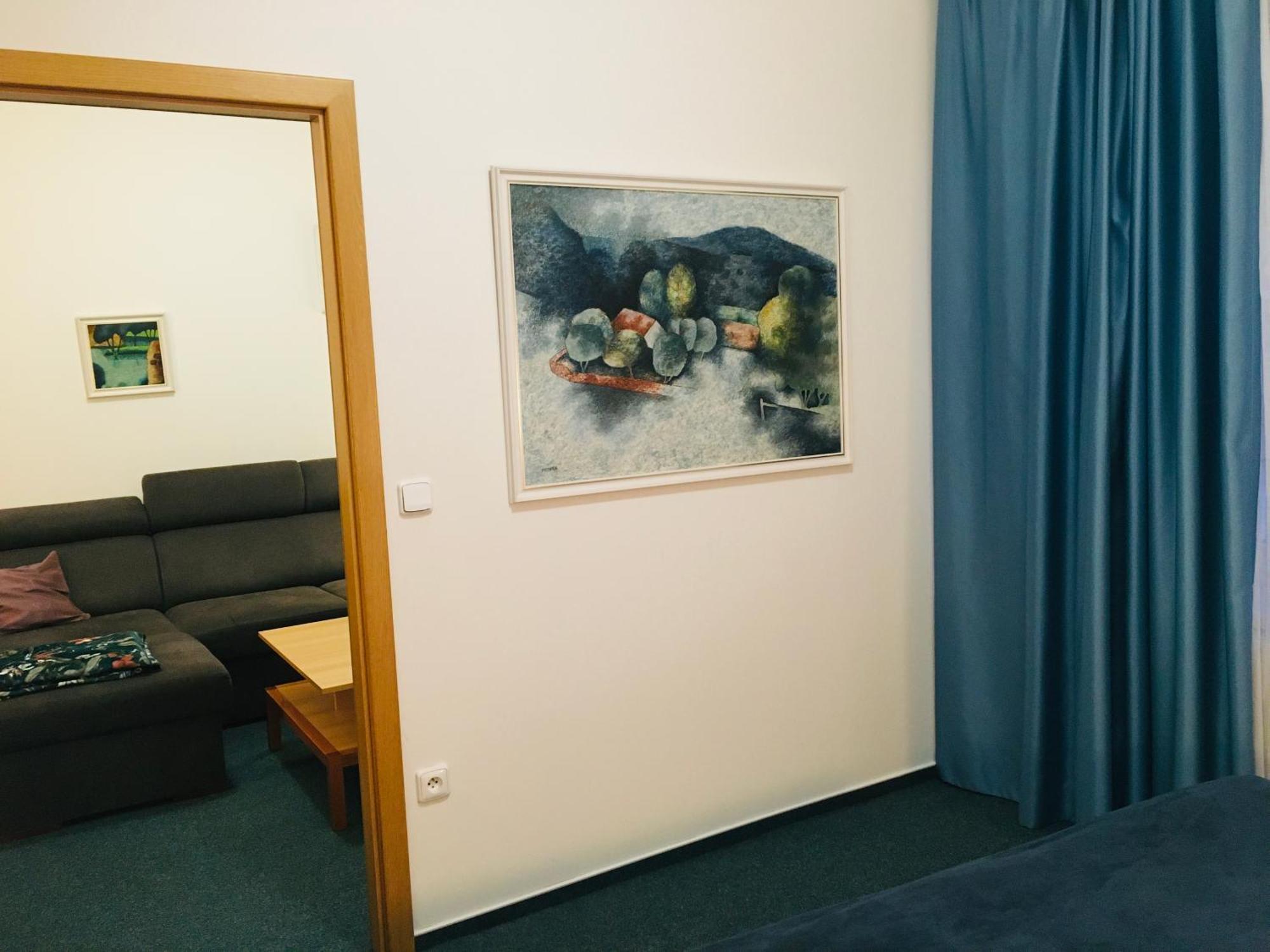 Penzion Hotelu Central Dvůr Králové nad Labem Εξωτερικό φωτογραφία