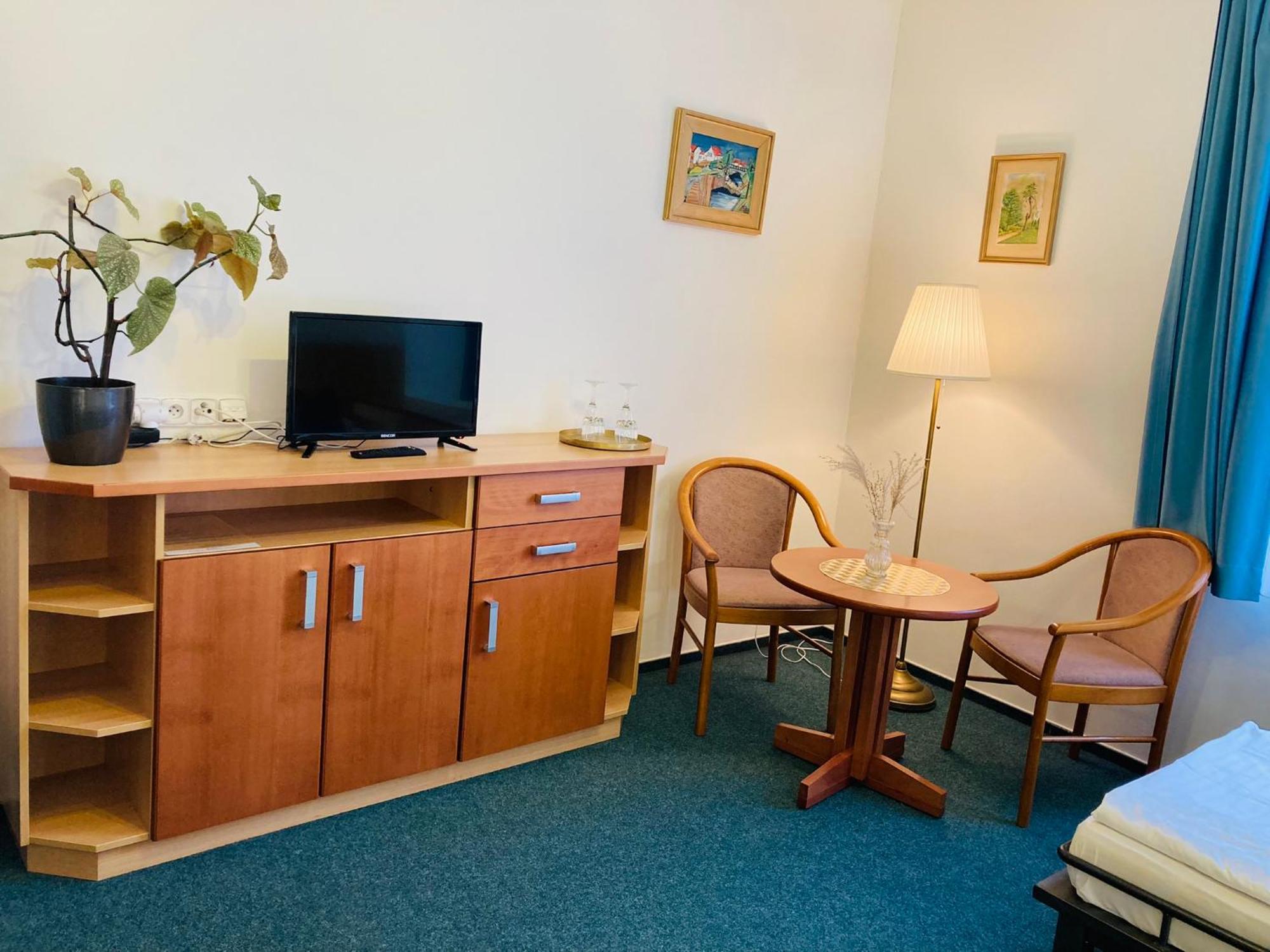 Penzion Hotelu Central Dvůr Králové nad Labem Εξωτερικό φωτογραφία