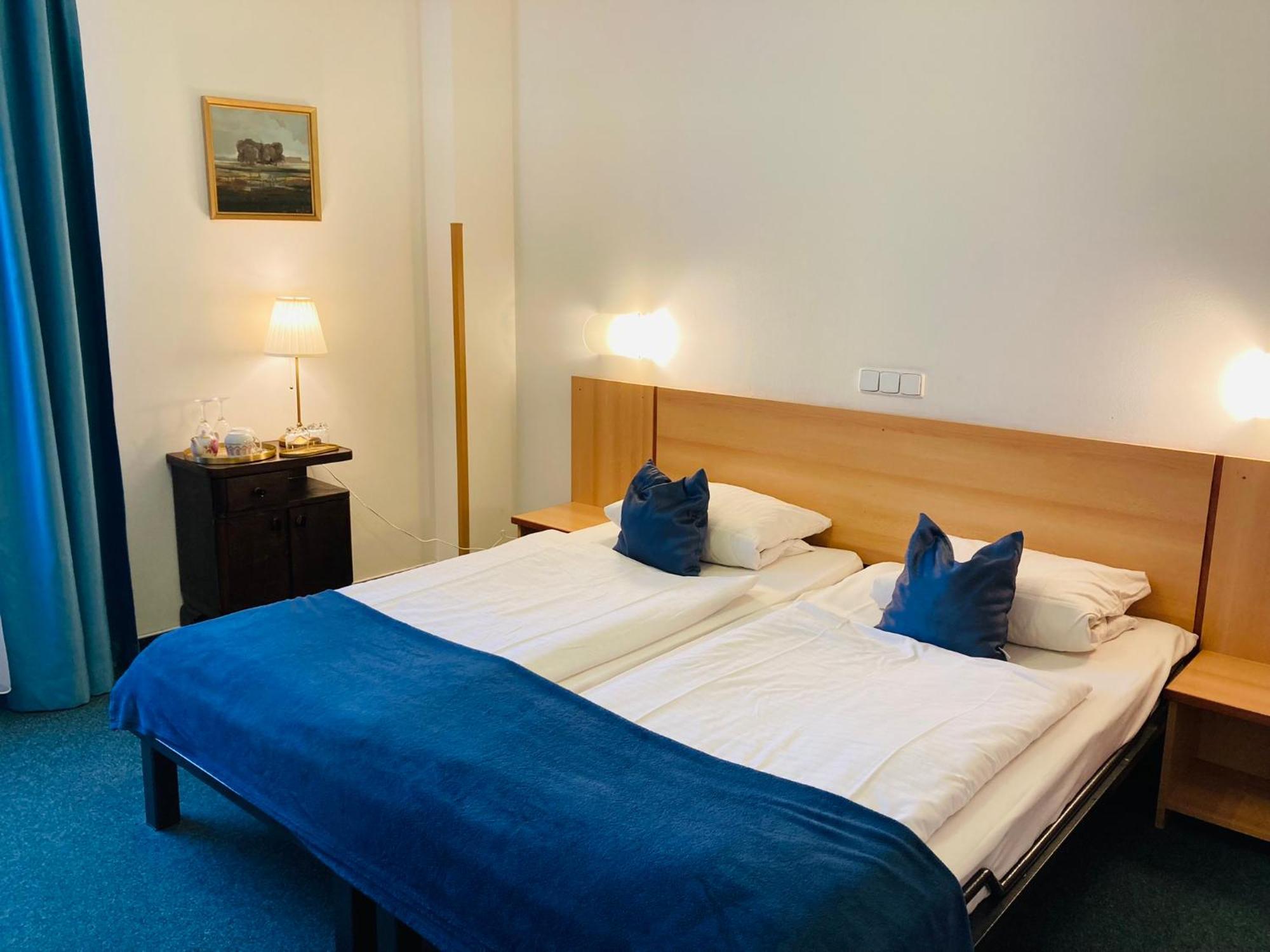 Penzion Hotelu Central Dvůr Králové nad Labem Εξωτερικό φωτογραφία